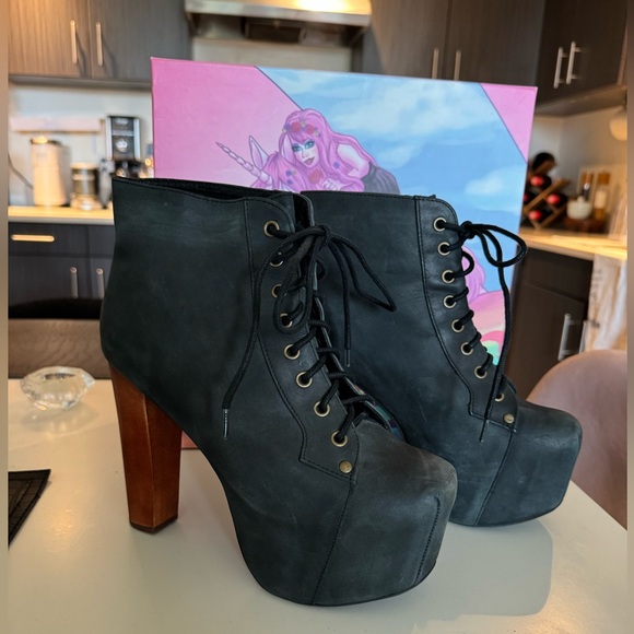 Jeffrey Campbell Lita Booties in color Black Distressed. Size 8.5 - Picture 7 of 14
